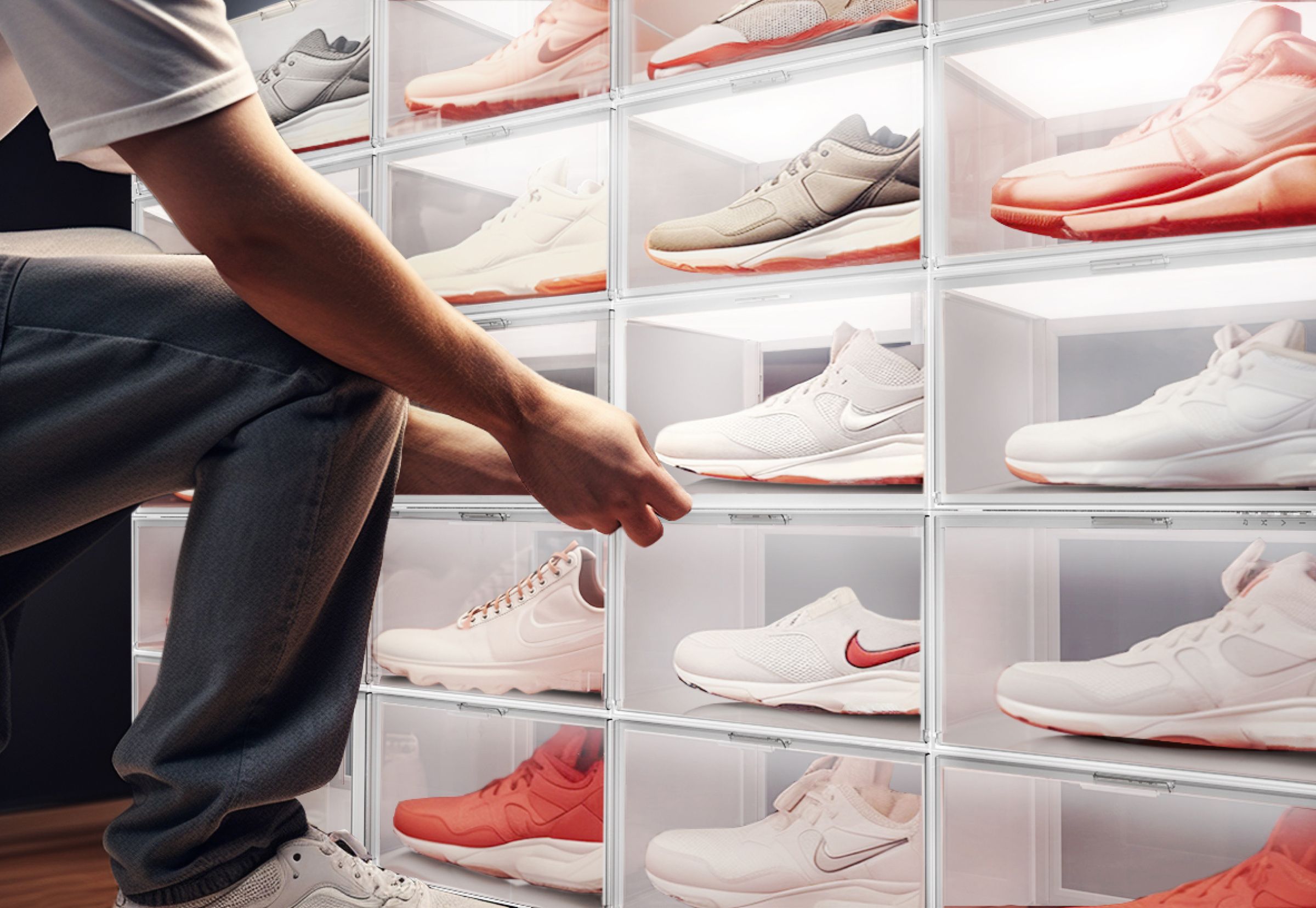 <h3>Sneakers & Accessories</h3>